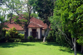 Lunuganga Estate